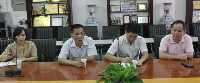 广州市商贸职业学校陈明忠校长助理一行来我校参观交流