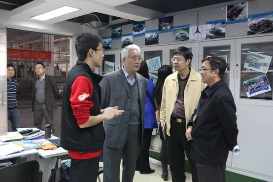 华同旭书记到我校开展调研---倾听民声落实整改推动教育实践活动深入开展