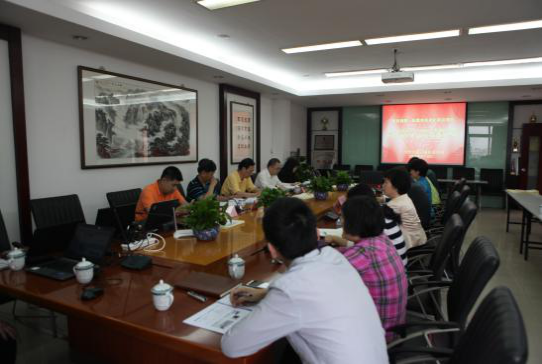 我校顺利召开“教育部第一批教育信息化试点项目”验收会议