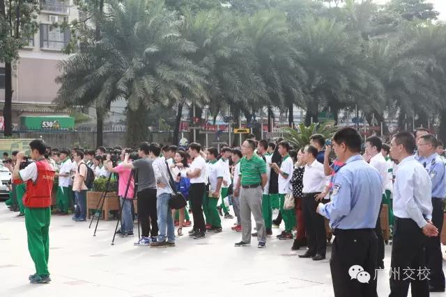 友爱羊城文明出行进校园