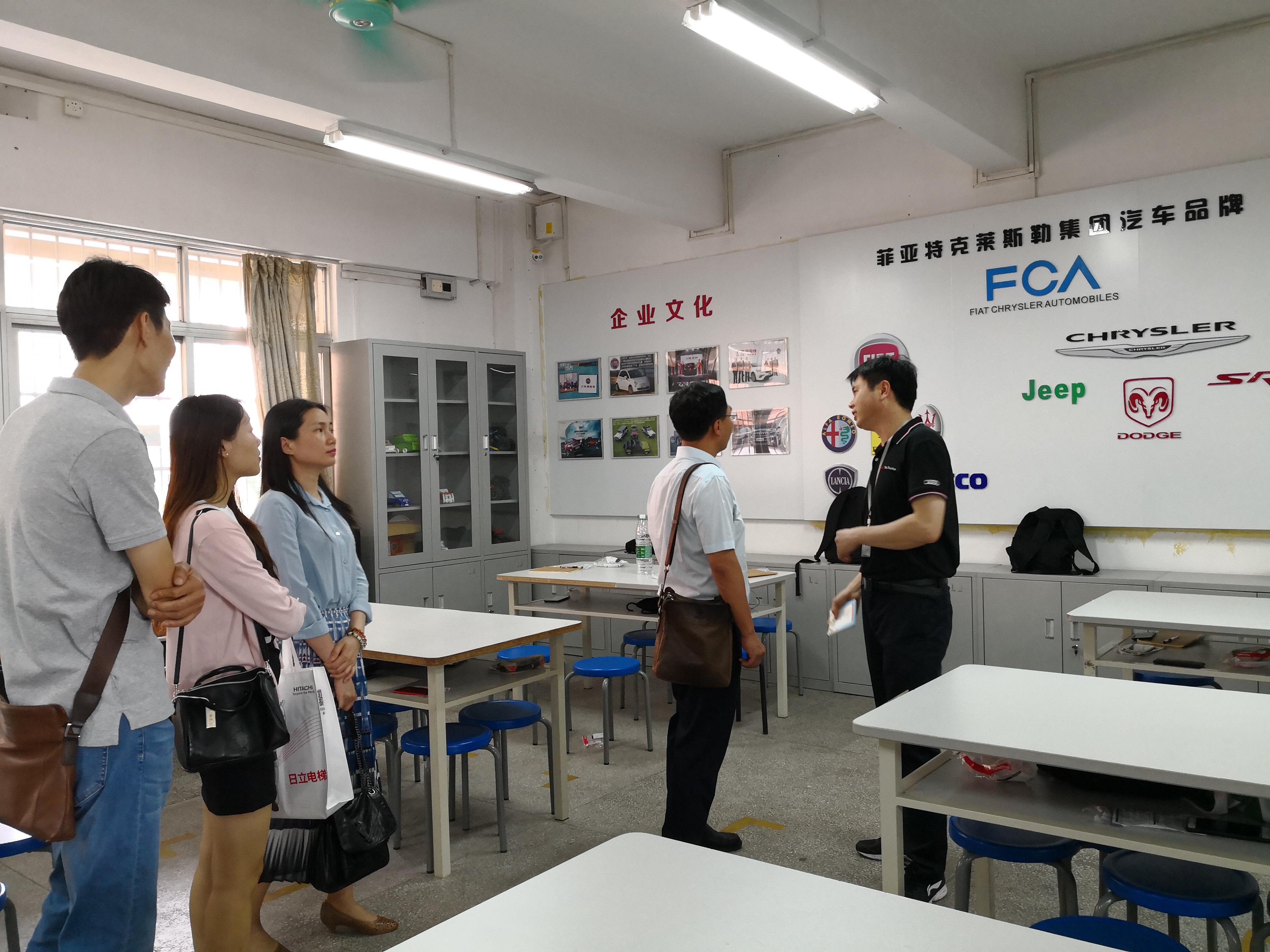 订单培养共商共建，校企合作共育人才——记日立电梯有限公司来我校洽谈合作项目