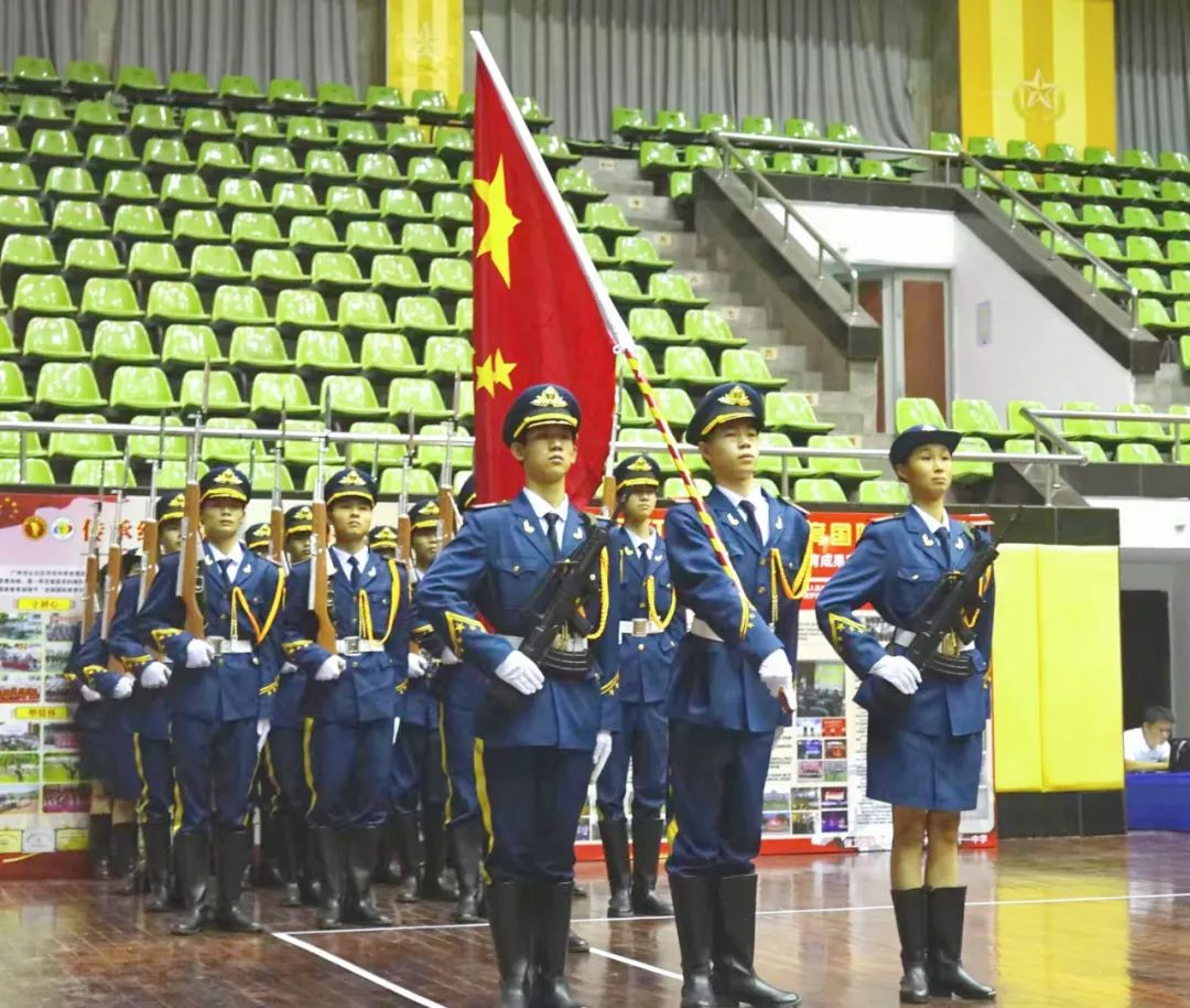 以青春之名，守护中国红